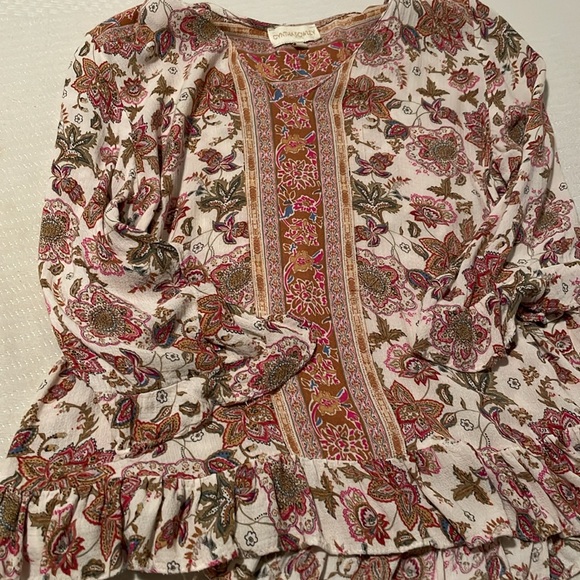 MAKE OFFER TODAY goes to storage… add your favorite jean jacket - Picture 4 of 6